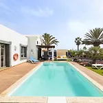 Home2book Private With Pool, *